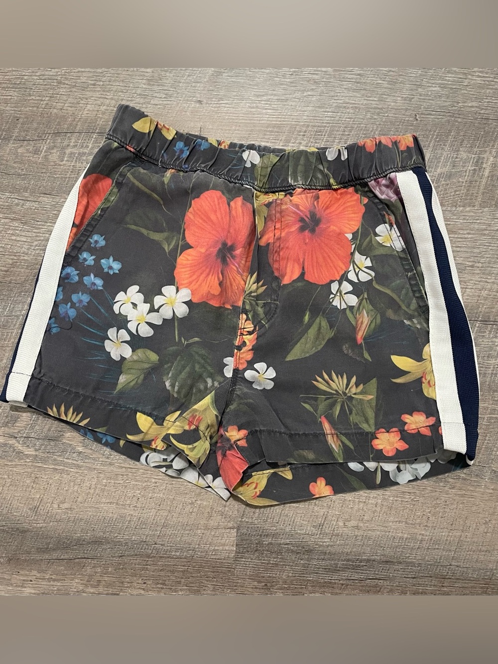 XS - elastic Waste floral short